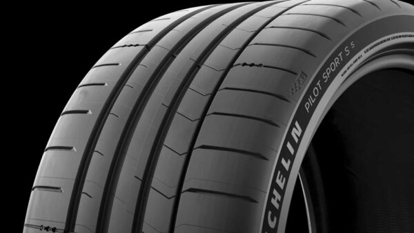 MICHELIN PILOT SPORT 5 205/45R17 88Y - Imagen 2